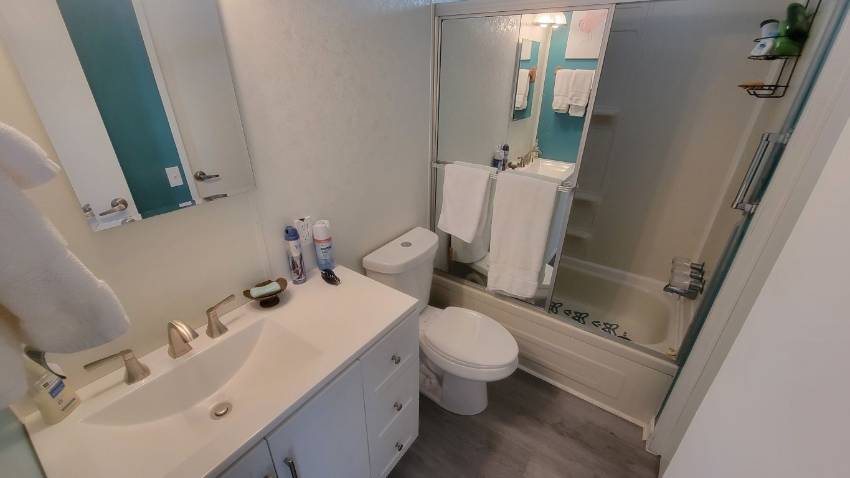 205 Rainbow Lane West a Dundee, FL Mobile or Manufactured Home for Sale